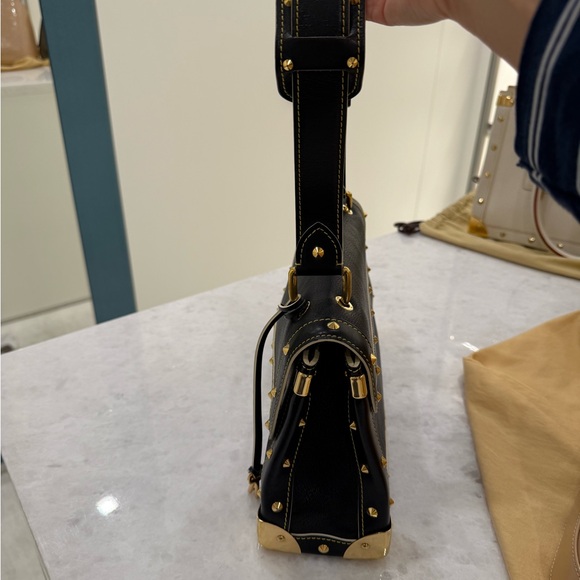 Lv pristine condition - Picture 3 of 6